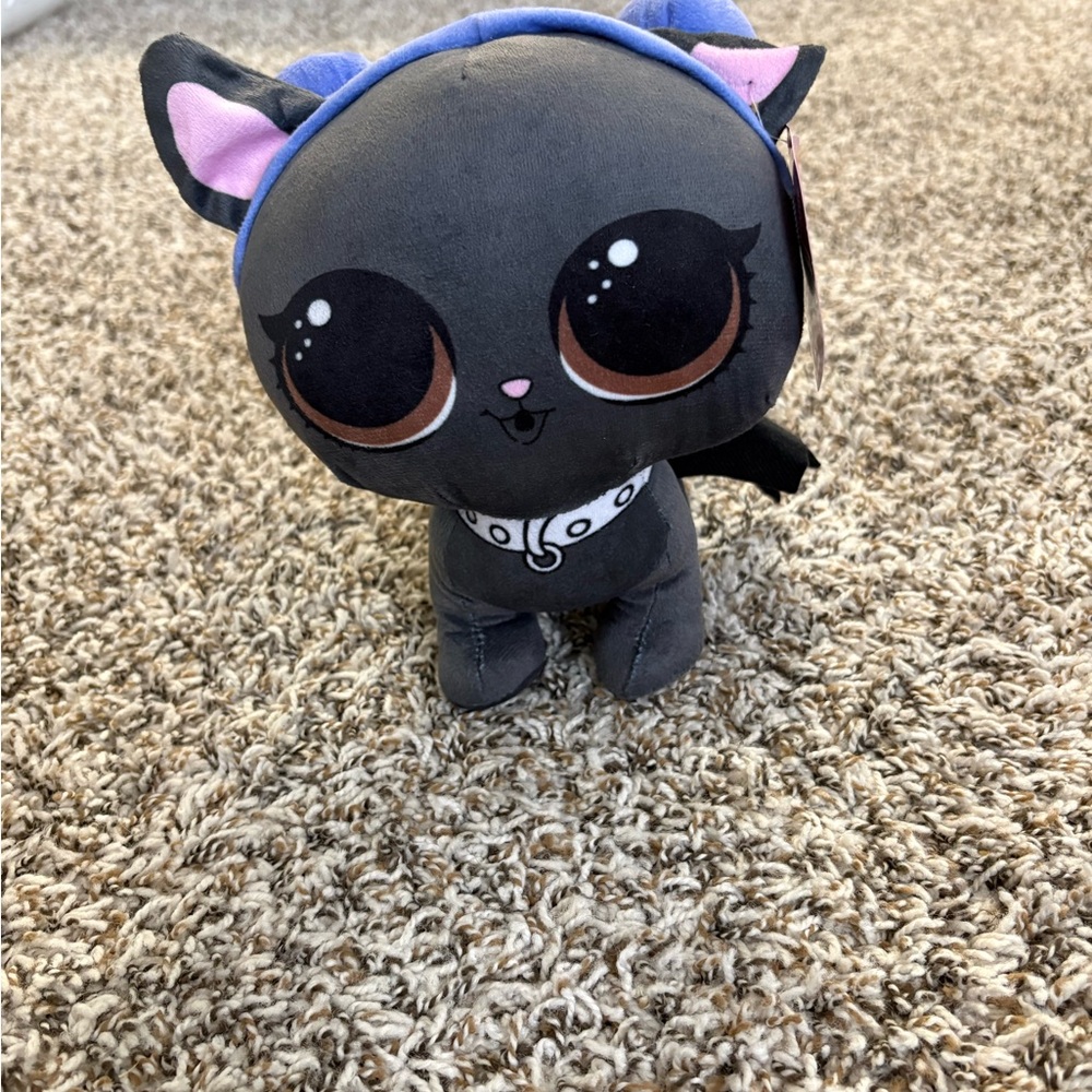 Brand new with tags ..L.O.L. Surprise! Gray and Black Bat 🦇 Cat Plush Toy - Picture 2 of 7